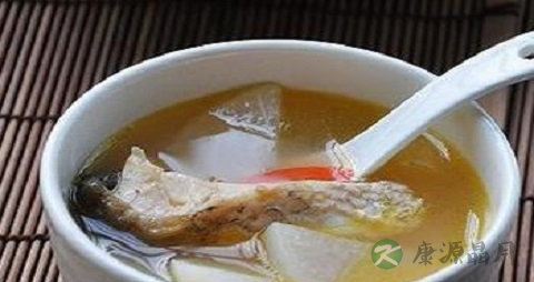 炖鱼用热水还是凉水 炖鱼用热水还是凉水