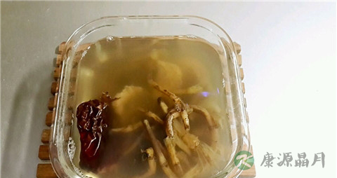 折耳根的吃法_哪些人不能吃折耳根 折耳根的吃法_哪些人不能吃折耳根