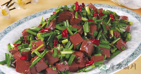 鸭血与什么青菜做好 鸭血与什么青菜做好