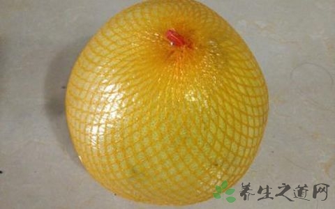 柚子能和鱼一起吃吗 柚子能和鱼一起吃吗