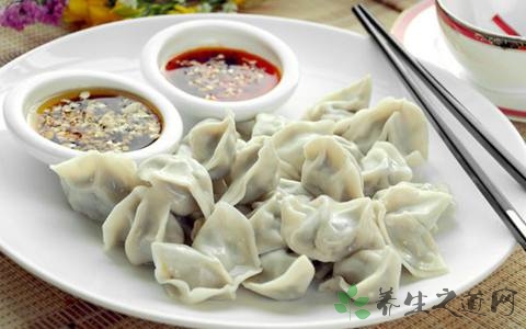 包芹菜饺子要焯水吗 包芹菜饺子要焯水吗