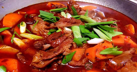 红焖羊肉什么时候放调料 红焖羊肉什么时候放调料