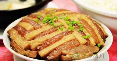 做荔浦芋扣肉放什么调料 做荔浦芋扣肉放什么调料