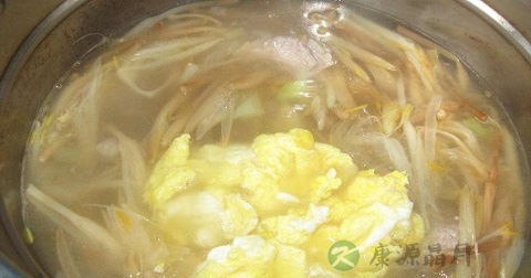 做黄花菜鸡蛋肉汤放什么调料 做黄花菜鸡蛋肉汤放什么调料