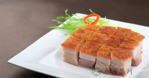 脆皮烧肉什么时候放调料 脆皮烧肉什么时候放调料