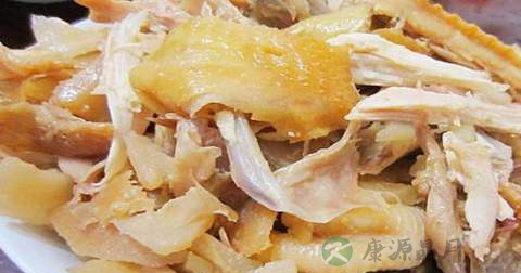 盐焗手撕鸡什么时候放调料 盐焗手撕鸡什么时候放调料