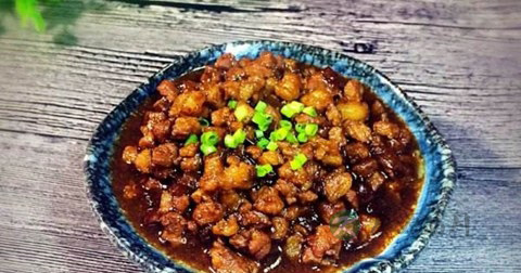 做肉丁辣酱放什么调料 做肉丁辣酱放什么调料