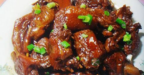 三杯鸭什么时候放调料 三杯鸭什么时候放调料