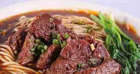 红烧牛肉面什么时候放调料 红烧牛肉面什么时候放调料