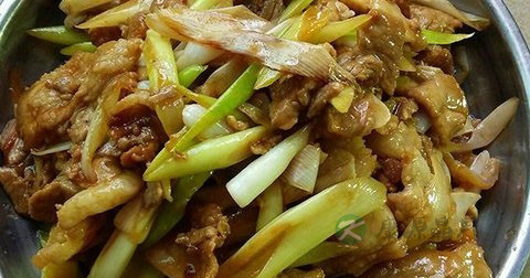 大葱炒肉的营养价值 大葱炒肉的营养价值