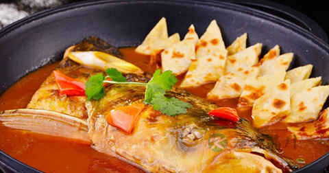 鱼头泡饼怎么做最有营养 鱼头泡饼怎么做最有营养