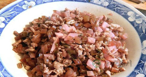泡菜肉末什么时候放调料 泡菜肉末什么时候放调料