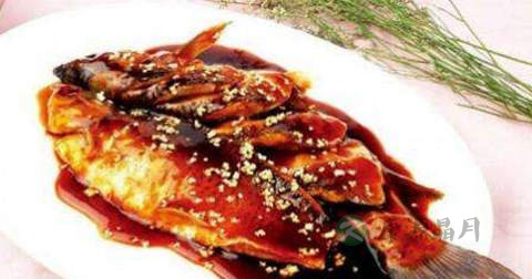 糖酥鲤鱼怎么做最有营养 糖酥鲤鱼怎么做最有营养