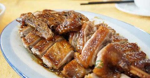 三杯鸭什么时候放调料 三杯鸭什么时候放调料