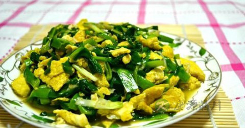 韭菜炒鸡蛋的营养价值 韭菜炒鸡蛋的营养价值