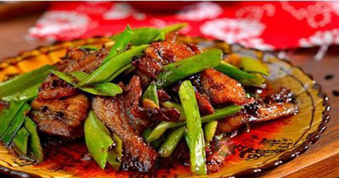 盐煎肉什么时候放调料 盐煎肉什么时候放调料