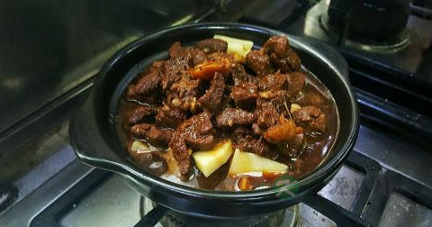 砂锅炖肉好吗 砂锅炖肉好吗