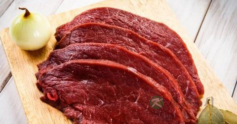 炒牛肉腌时放盐吗