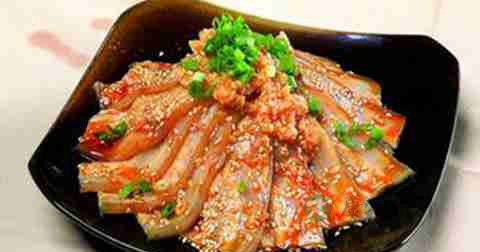 蒜泥白肉什么时候放调料 蒜泥白肉什么时候放调料