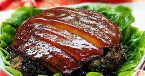 梅干菜扣肉什么时候放调料 梅干菜扣肉什么时候放调料