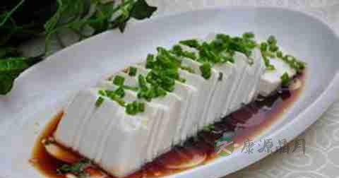 小葱拌豆腐什么时候放调料 小葱拌豆腐什么时候放调料
