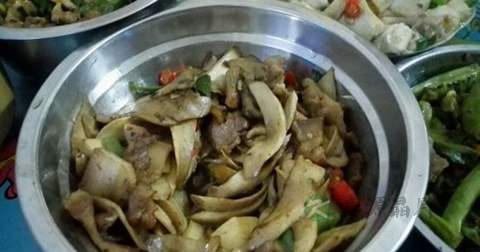 做鸡腿菇炒豆腐放什么调料 做鸡腿菇炒豆腐放什么调料