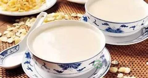 杏仁露什么时候放调料 杏仁露什么时候放调料