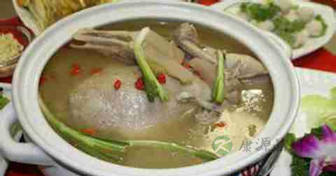 酸萝卜老鸭汤什么时候放调料 酸萝卜老鸭汤什么时候放调料