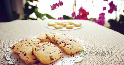蔓越莓饼干什么时候放调料 蔓越莓饼干什么时候放调料