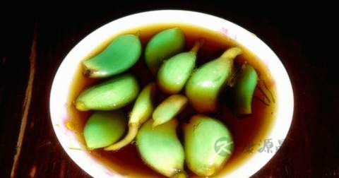 腊八蒜什么时候放调料 腊八蒜什么时候放调料