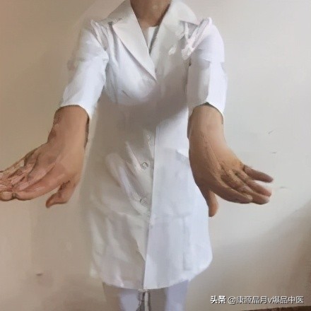 最齐全的“穴位拍打操”,治疗百病!自己就是最好的医生